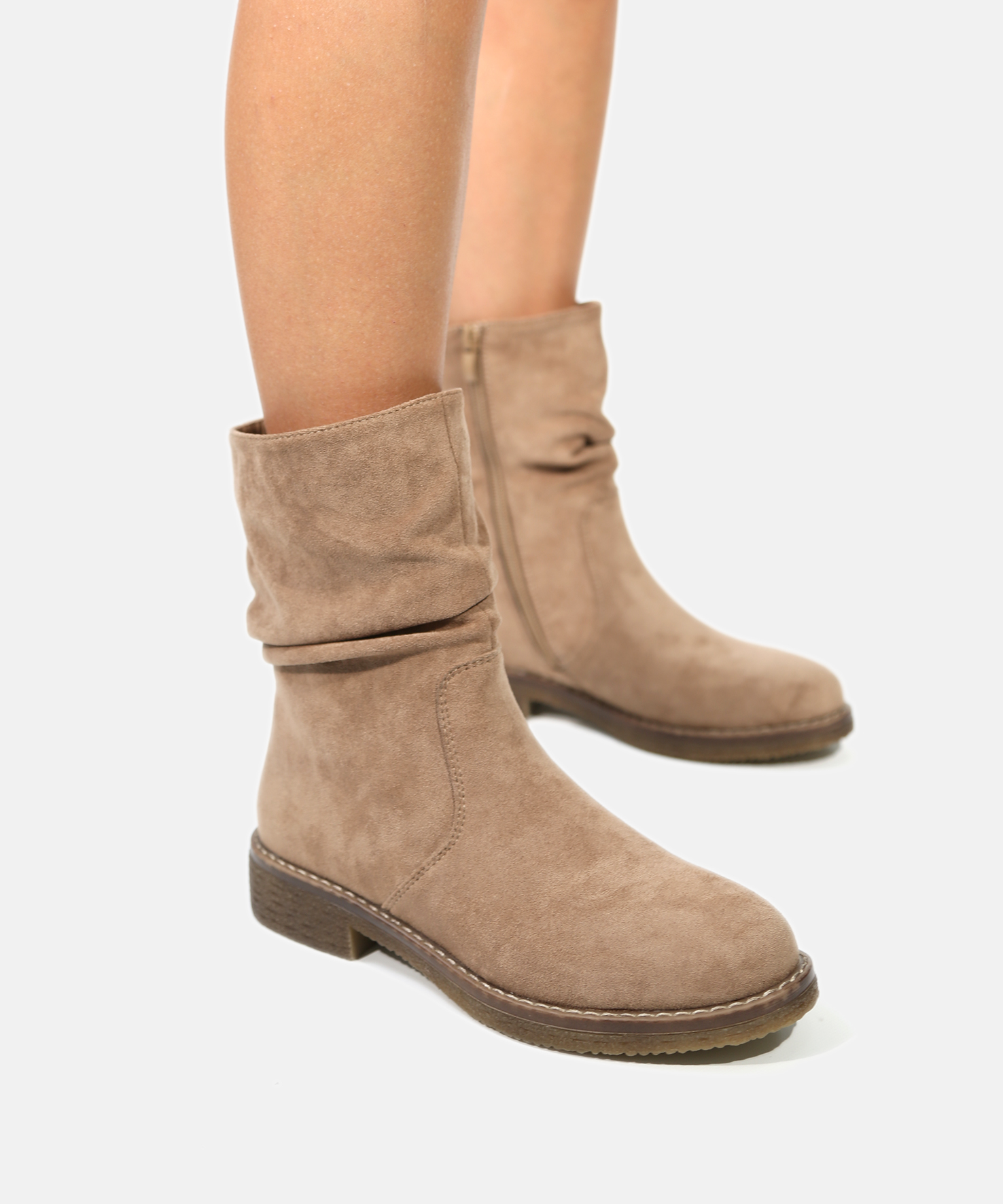 Botines arruga efecto ante image number null